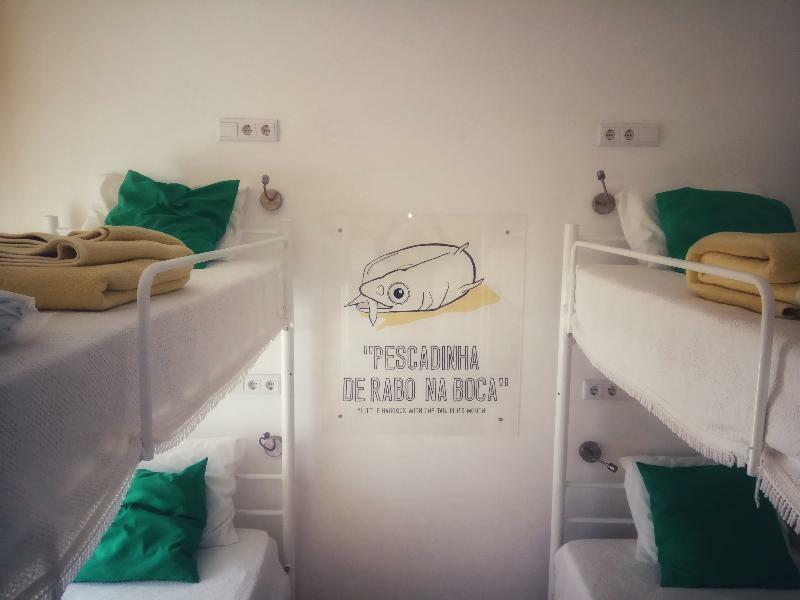 Racing Mackerel Hostel Lagos Exterior foto
